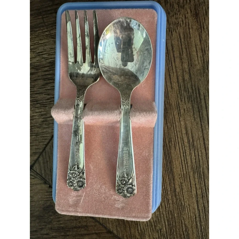 1847 Rogers Bros. Remembrance Silverplate Serving Spoons W Original Display Box